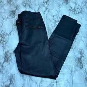 Free People Faux leather Skinny Jeans size 4 Black Gold Zipper detail